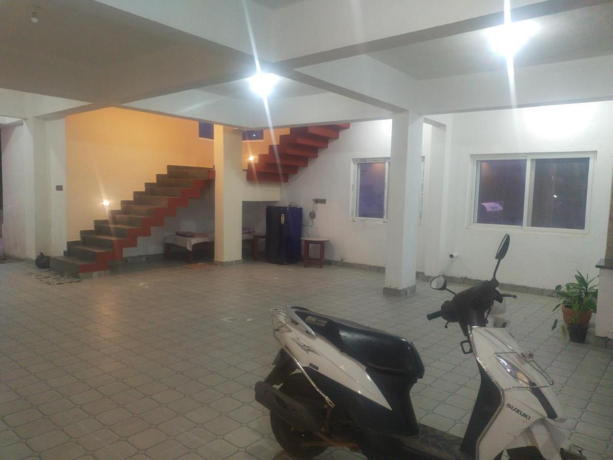The Two Bedroom House Madikeri Bagian luar foto